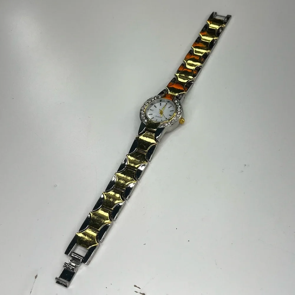 Blair Ladies‎ Gemmed Quartz Watch 25mm Round Silver/Gold Tone Metal Band Dainty